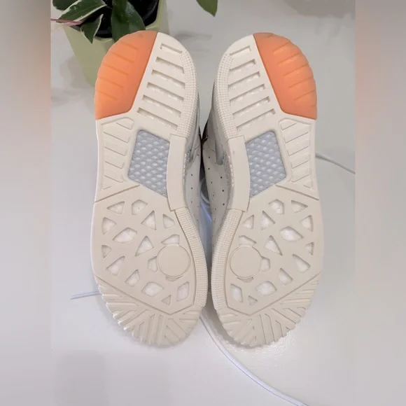 NWOB Adidas Rivalry RM - Picture 13 of 16